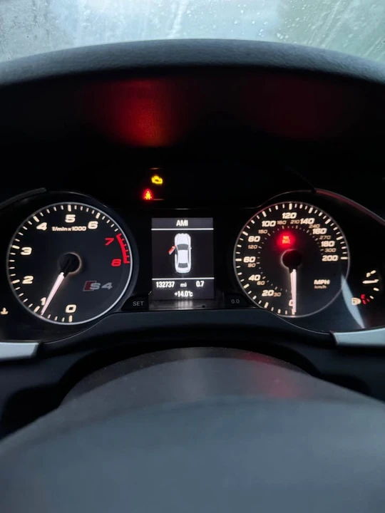 2011 Audi B8 S4 - Image 10 of 13