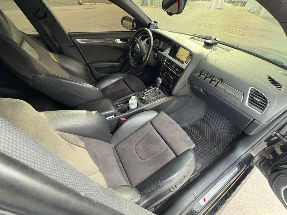 2011 Audi B8 S4 - Image 8 of 24