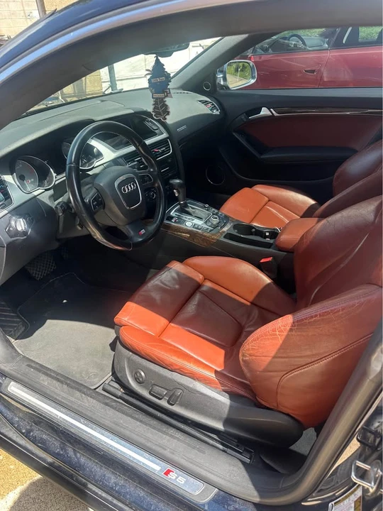 2011 Audi B8 S5 - Image 3 of 8