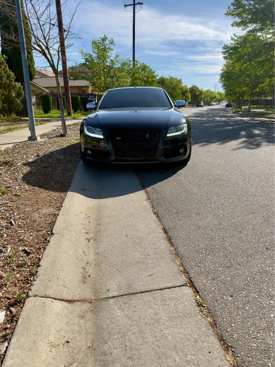 2011 Audi B8 S5 - Image 2 of 10