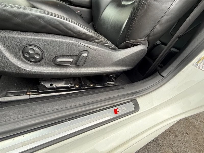 2011 Audi B8 S5 - Image 13 of 20