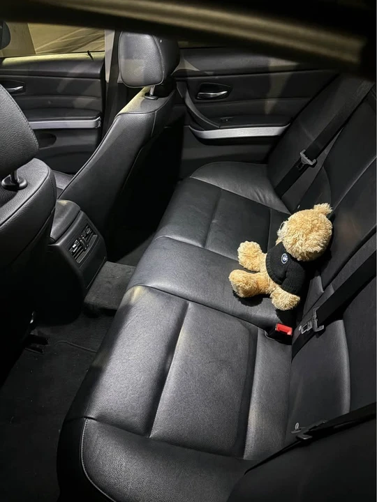 2011 BMW E90 3 Series Sedan - Image 9 of 9