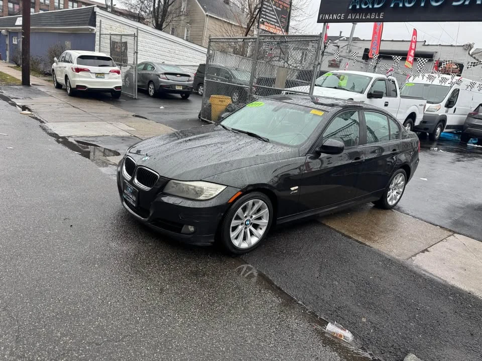 2011 BMW E90 3 Series Sedan - Image 14 of 20