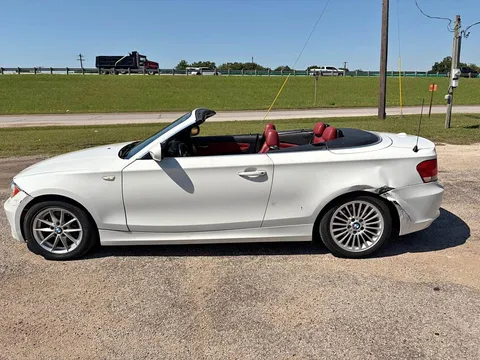 2011 BMW 1 Series 128i Convertible 2D