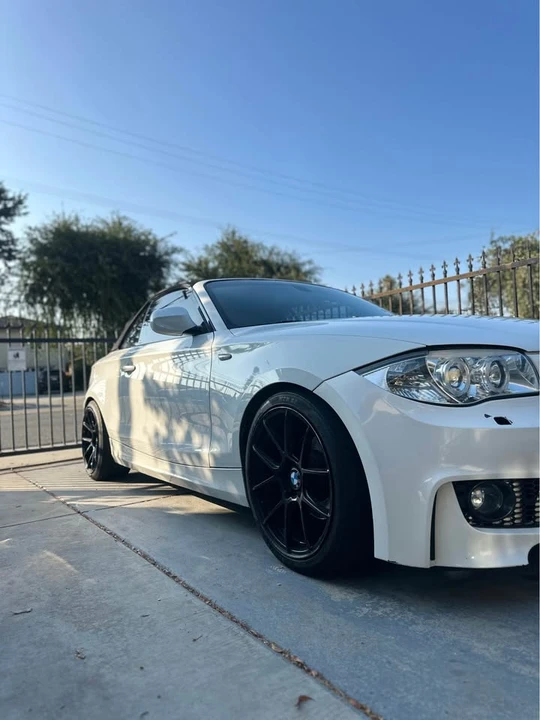 2011 BMW E81/E82/E88 1 Series - Image 2 of 5