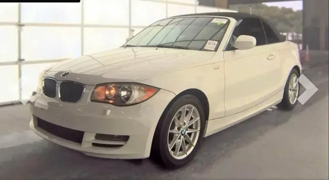 2011 BMW 1 Series 128i Convertible 2D