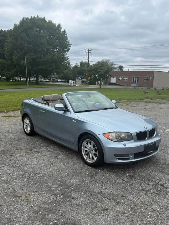 2011 BMW E81/E82/E88 1 Series - Image 2 of 8