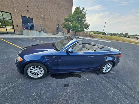 2011 BMW 1 Series 128i Convertible 2D