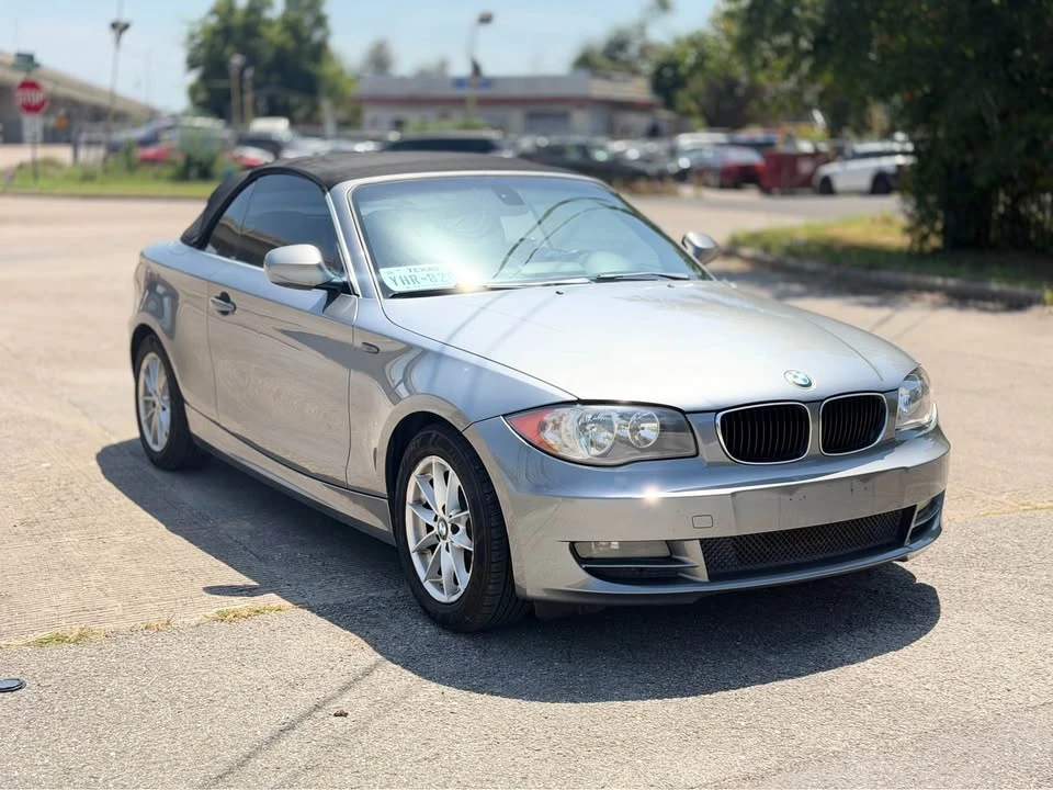 2011 BMW E81/E82/E88 1 Series - Image 2 of 8