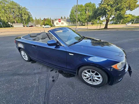 2011 BMW 1 Series 128i Convertible 2D