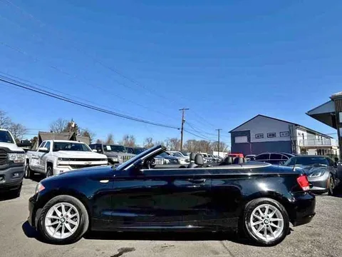 2011 BMW 1 Series 128i Convertible 2D