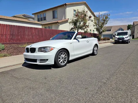 2011 BMW 1 Series 128i Convertible 2D