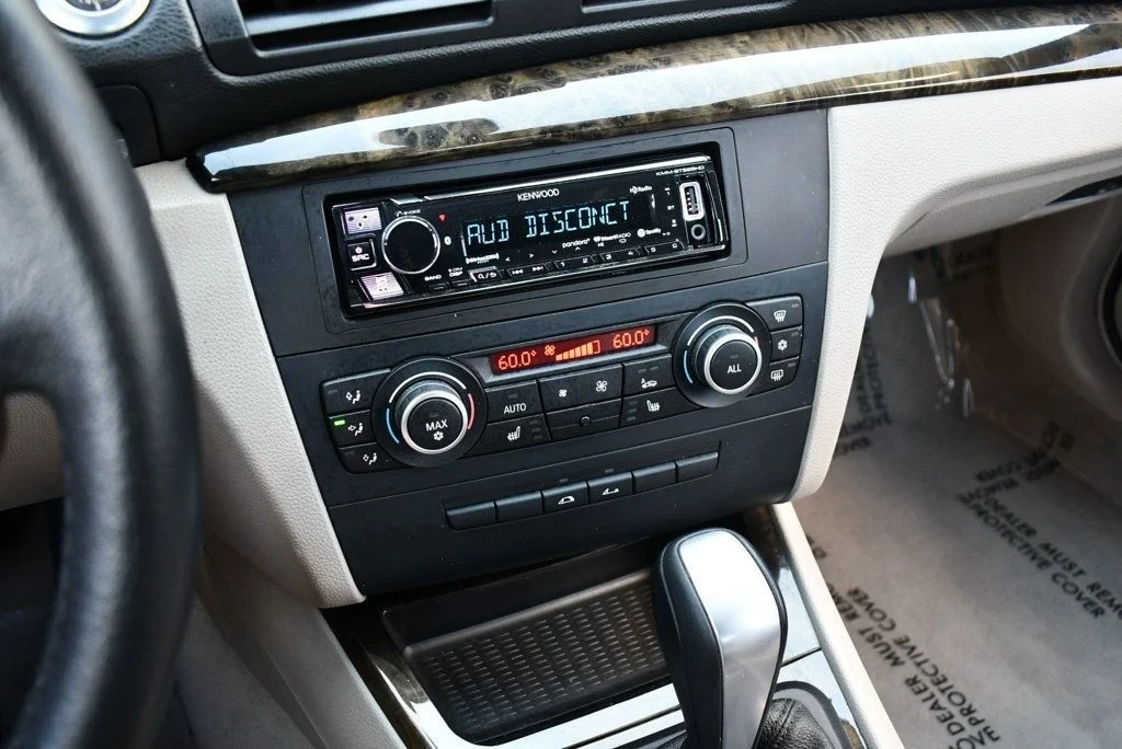 2011 BMW E81/E82/E88 1 Series - Image 11 of 12