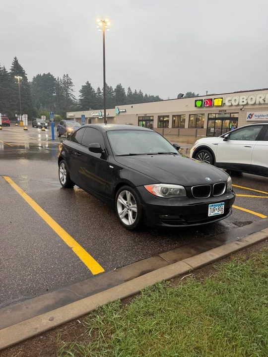 2011 BMW E81/E82/E88 1 Series - Image 2 of 8