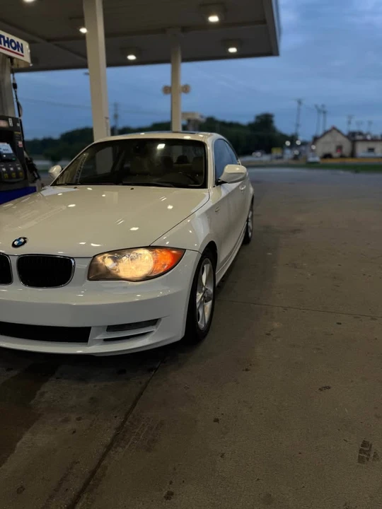 2011 BMW E81/E82/E88 1 Series - Image 2 of 3