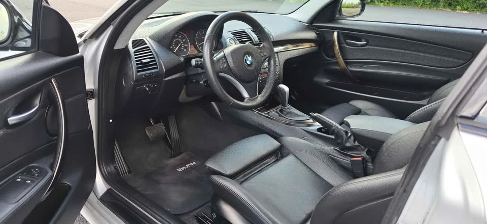 2011 BMW E81/E82/E88 1 Series - Image 9 of 14
