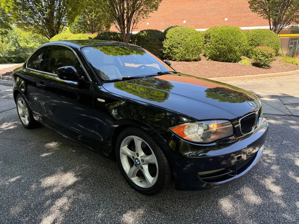 2011 BMW E81/E82/E88 1 Series - Image 2 of 16