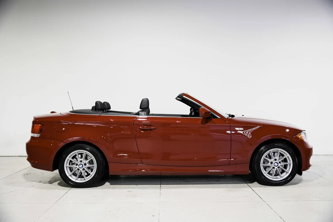 2011 BMW E81/E82/E88 1 Series - Image 2 of 12