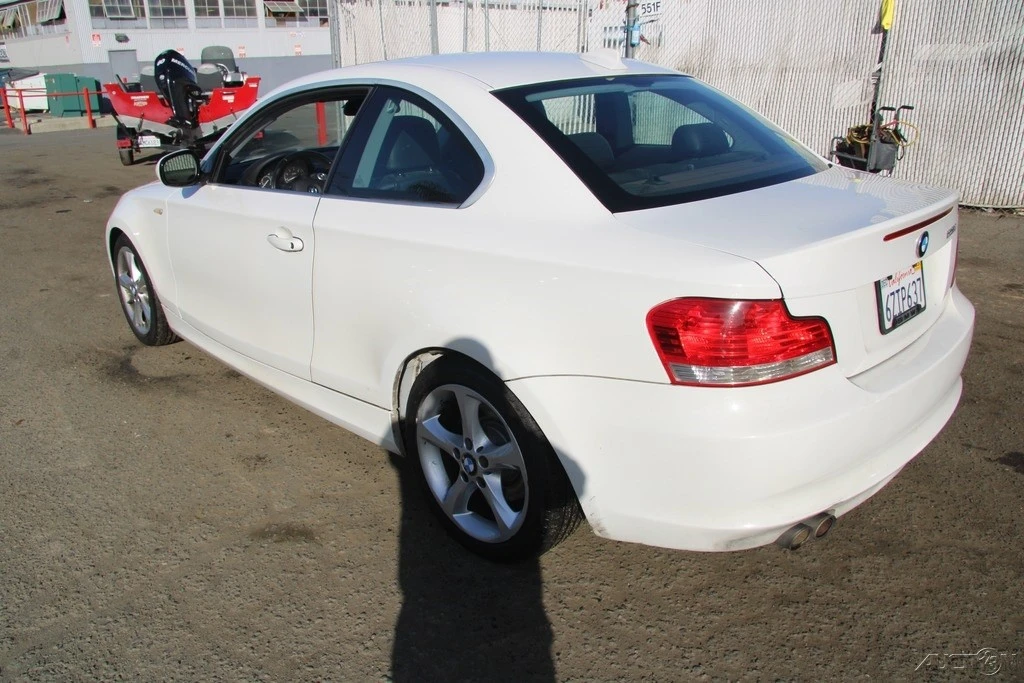 2011 BMW E81/E82/E88 1 Series - Image 4 of 21
