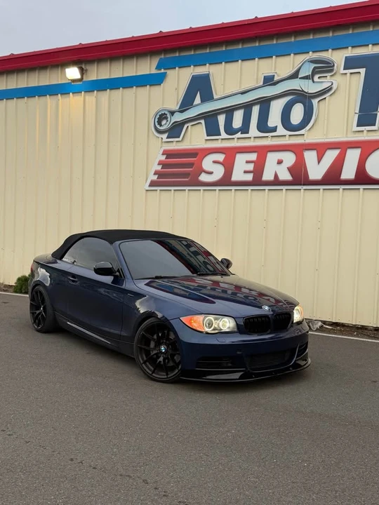 2011 BMW E81/E82/E88 1 Series - Image 2 of 10