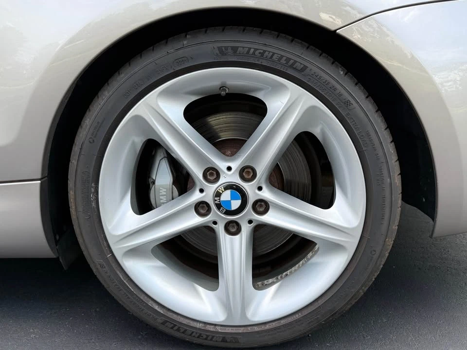 2011 BMW E82 135i & 135is - Image 10 of 20