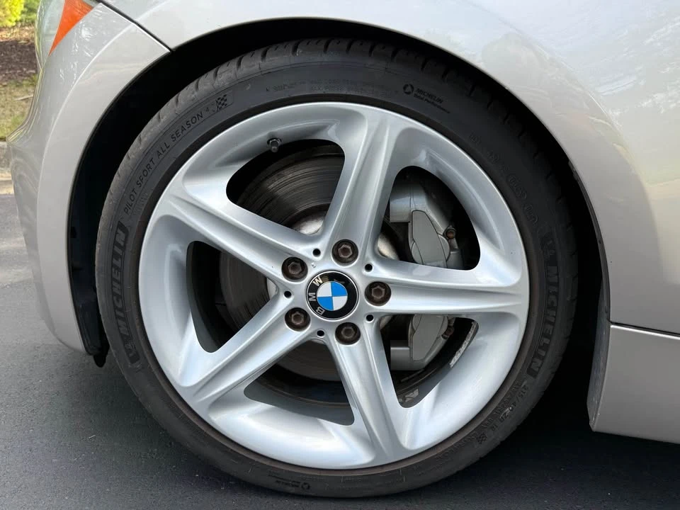 2011 BMW E82 135i & 135is - Image 11 of 20