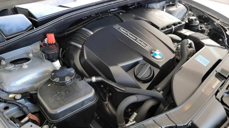 2011 BMW E82 135i & 135is - Image 15 of 16