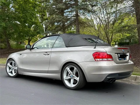 2011 BMW 1 Series 135i Convertible 2D