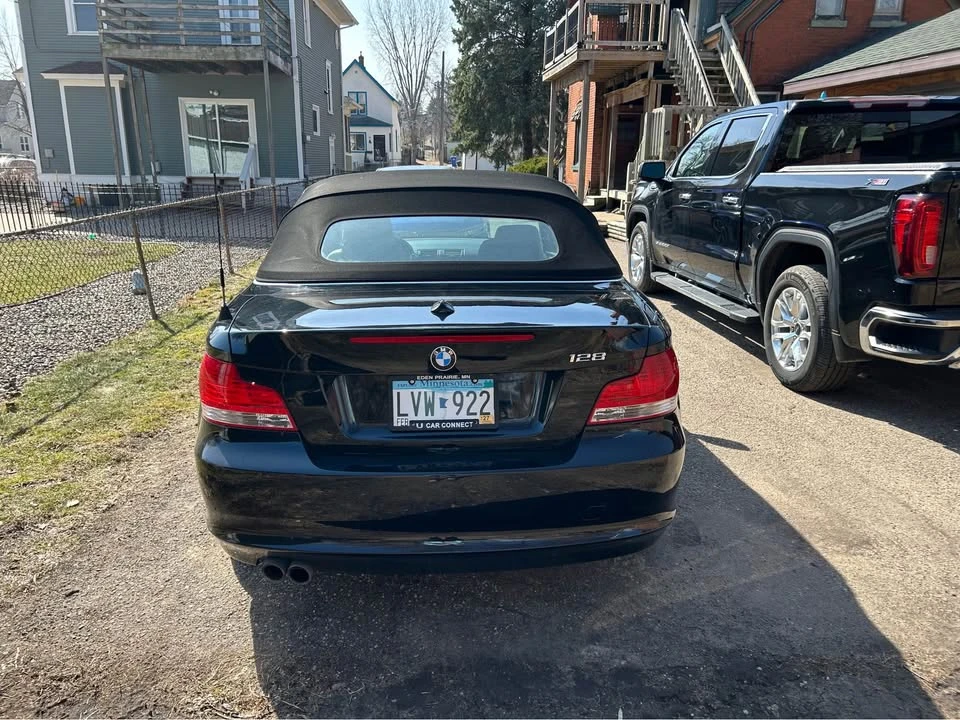 2011 BMW E81/E82/E88 1 Series - Image 4 of 8