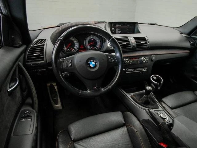 2011 BMW 1M - Image 17 of 20