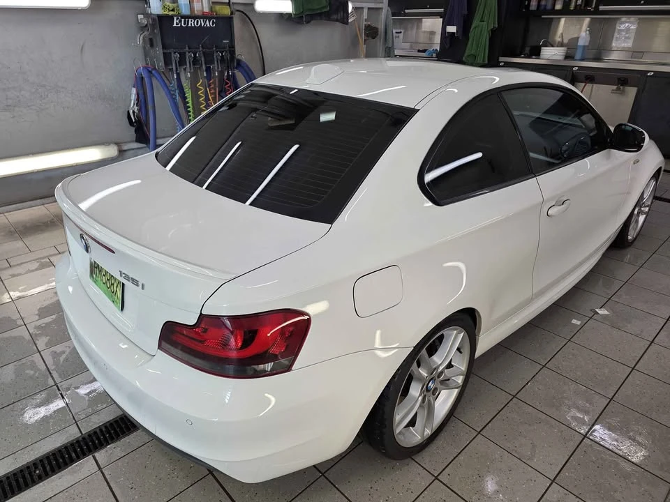 2011 BMW E81/E82/E88 1 Series - Image 2 of 8