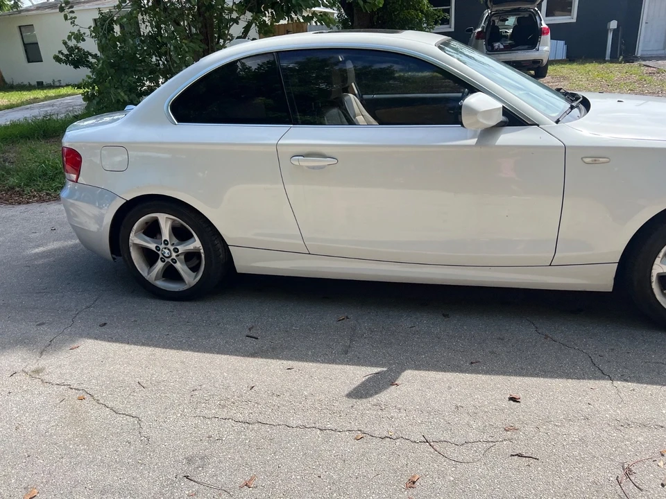 2011 BMW E81/E82/E88 1 Series - Image 11 of 21