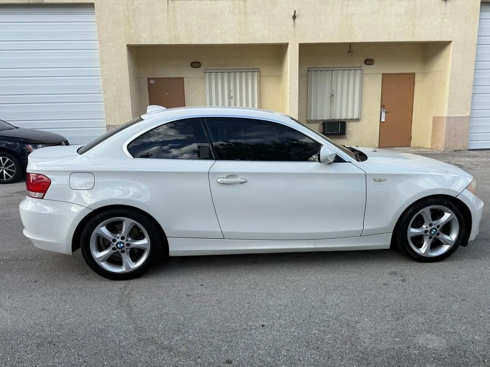 2011 BMW 1 Series - Image 2 of 5