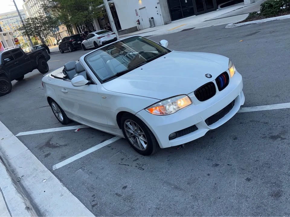 2011 BMW E81/E82/E88 1 Series - Image 9 of 9