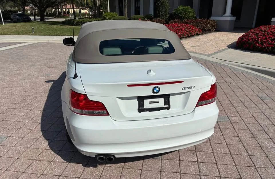 2011 BMW E81/E82/E88 1 Series - Image 9 of 9