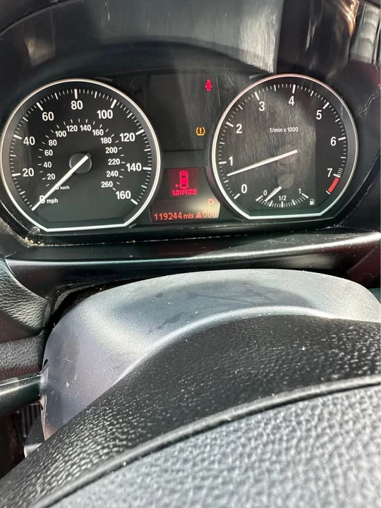 2011 BMW E81/E82/E88 1 Series - Image 4 of 12