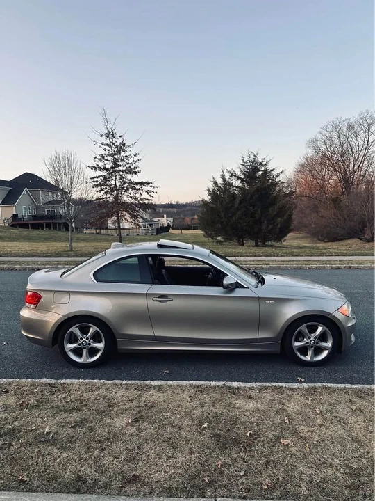 2011 BMW E81/E82/E88 1 Series - Image 2 of 9