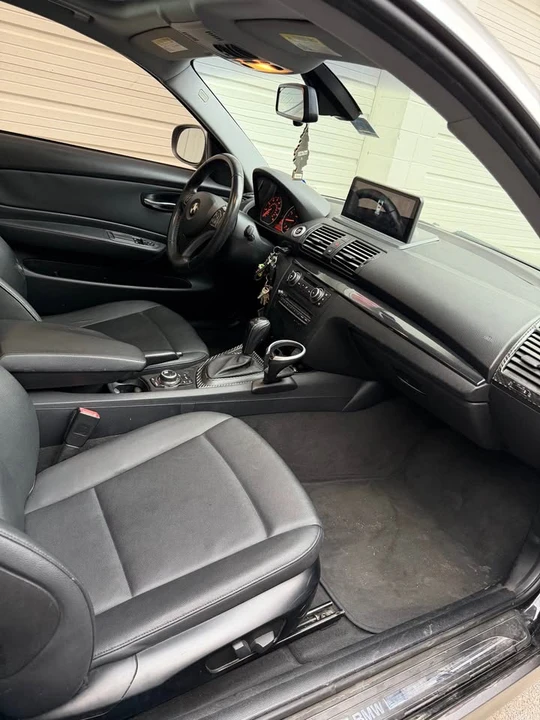 2011 BMW E81/E82/E88 1 Series - Image 2 of 2