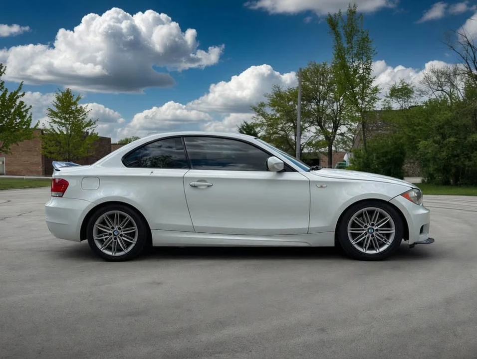 2011 BMW E81/E82/E88 1 Series - Image 3 of 11
