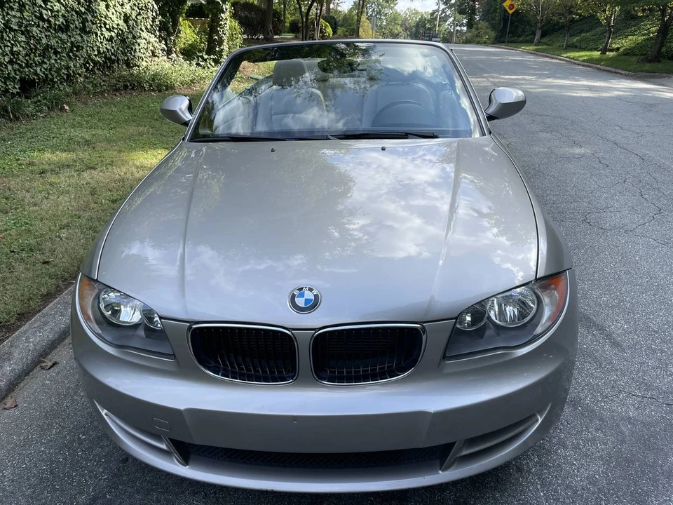 2011 BMW E81/E82/E88 1 Series - Image 2 of 6