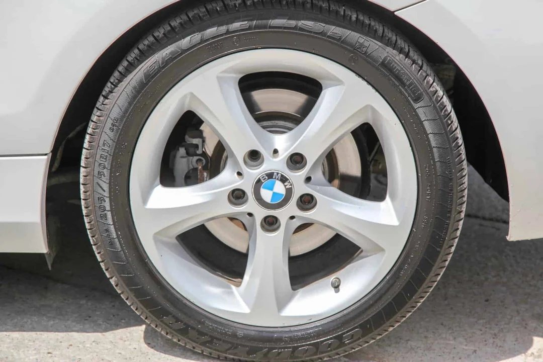 2011 BMW E81/E82/E88 1 Series - Image 16 of 31