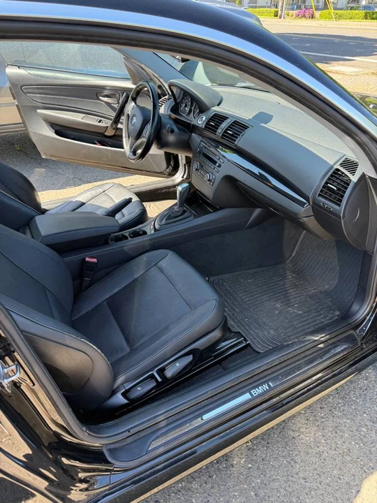 2011 BMW E81/E82/E88 1 Series - Image 3 of 4