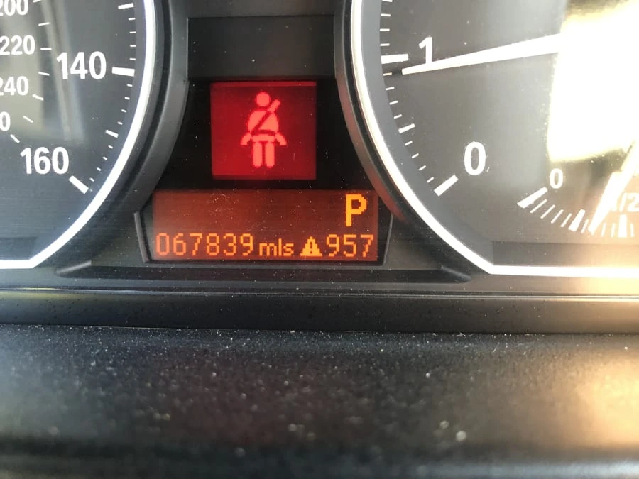 2011 BMW E81/E82/E88 1 Series - Image 6 of 12