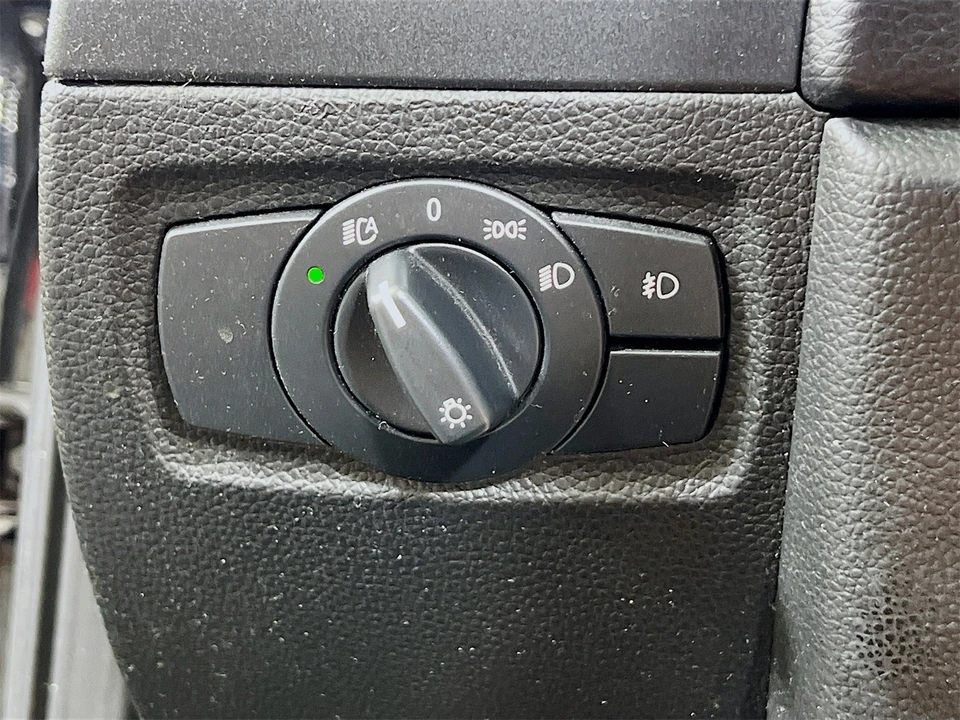 2011 BMW E81/E82/E88 1 Series - Image 12 of 12