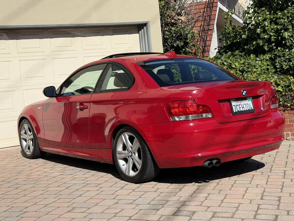 2011 BMW E81/E82/E88 1 Series - Image 9 of 17