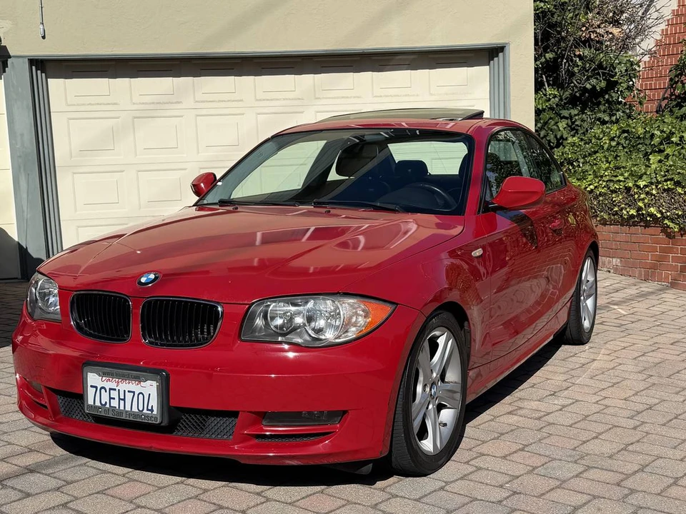 2011 BMW E81/E82/E88 1 Series - Image 17 of 17
