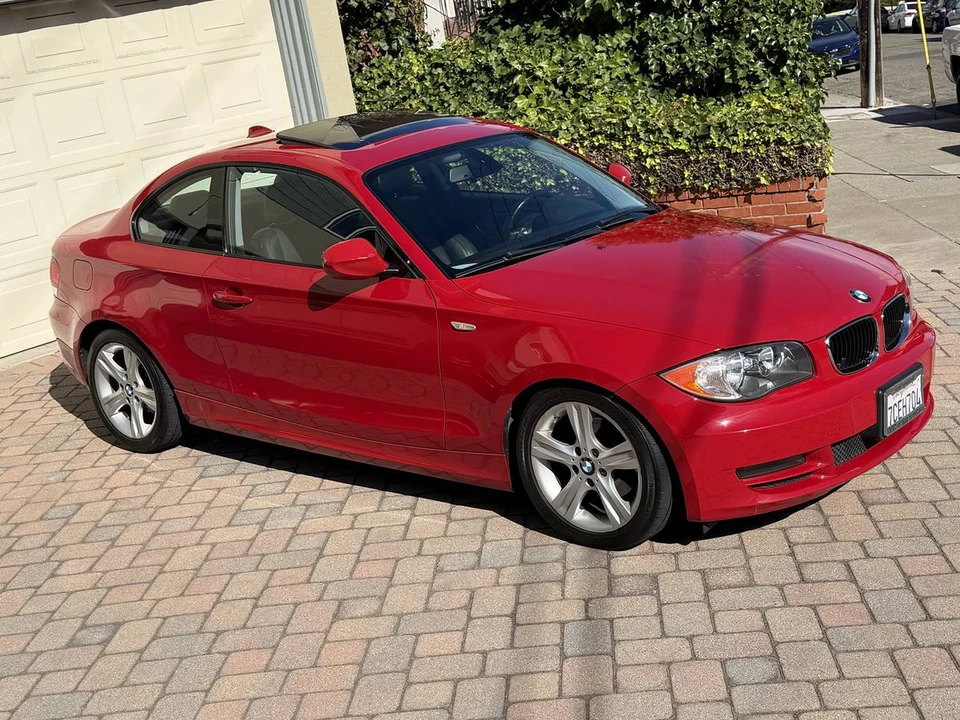 2011 BMW E81/E82/E88 1 Series - Image 8 of 17