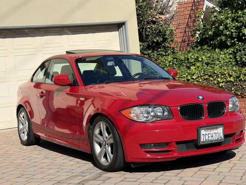 2011 BMW E81/E82/E88 1 Series - Image 4 of 17
