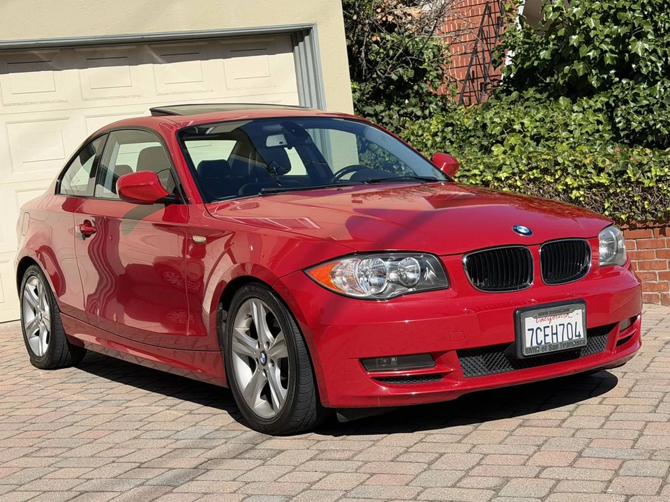 2011 BMW E81/E82/E88 1 Series - Image 16 of 17