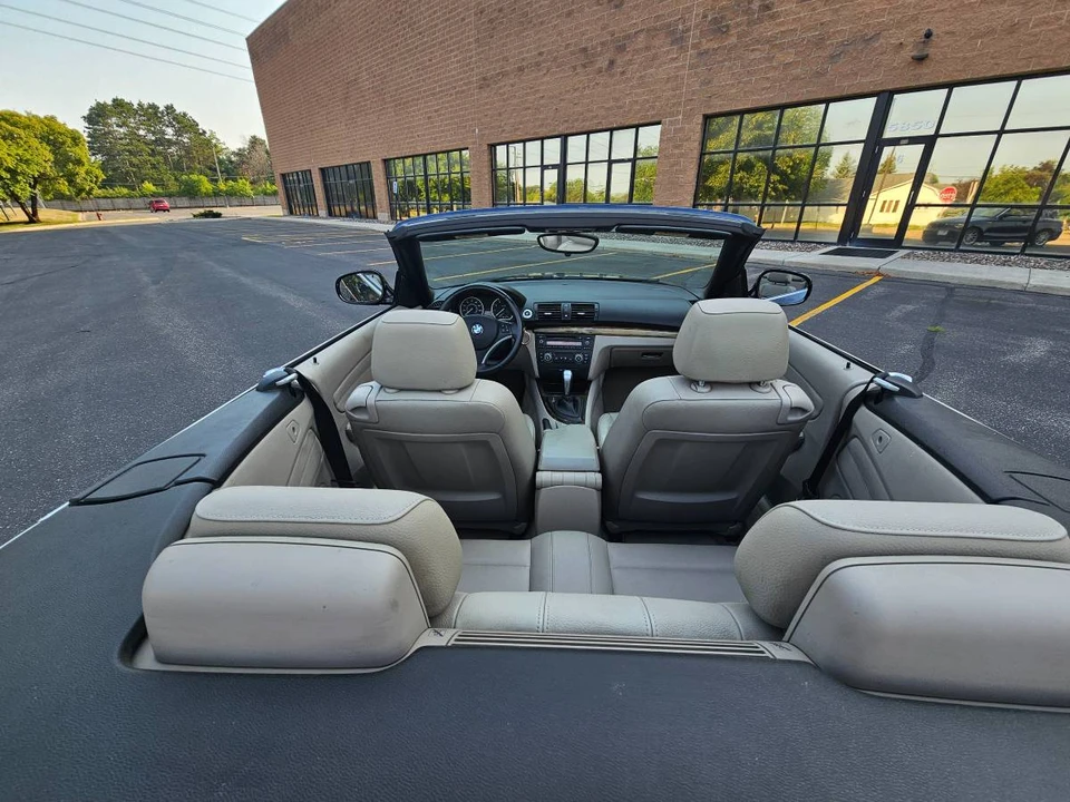 2011 BMW E81/E82/E88 1 Series - Image 11 of 21